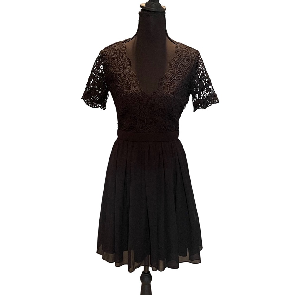 Lulus Black Lace Chiffon Fit and Flare Cocktail Dress XS Short Sleeve V-Neck